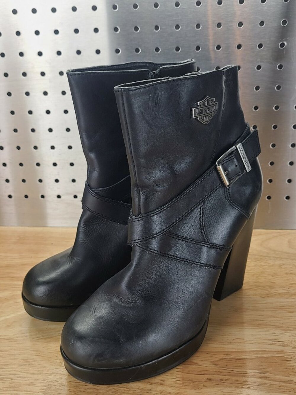 Harley Davidson Women’s Sandee Chunky Heel Platform Black Boot D84438 Size 9 UK7